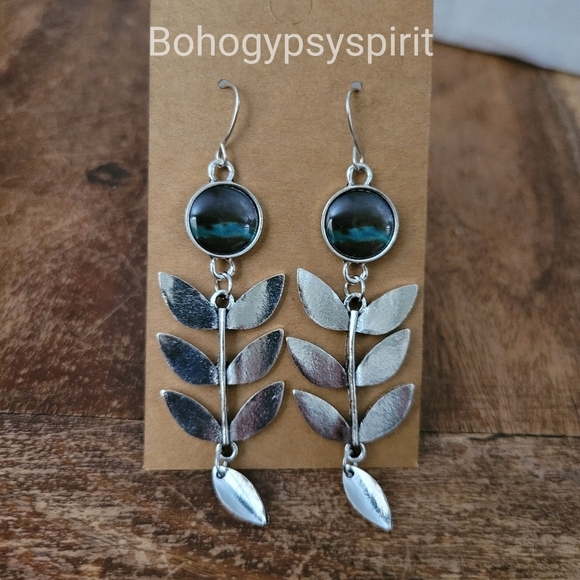 Boho Retro Leaf Dangle Drop  Earrings With Pine Stone - Picture 9 of 12